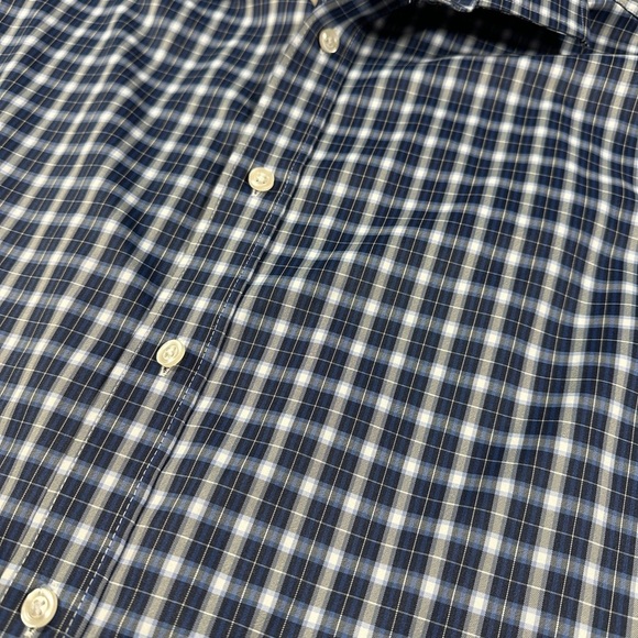 Men’s Nautica Blue And White Plaid Shirt Size M 15 1/2 32/33 - Picture 2 of 8